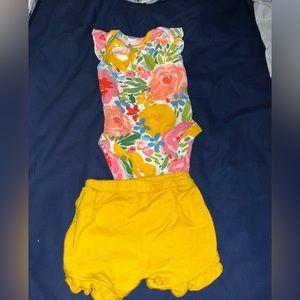 7 piece set 4 shirts 3 shorts